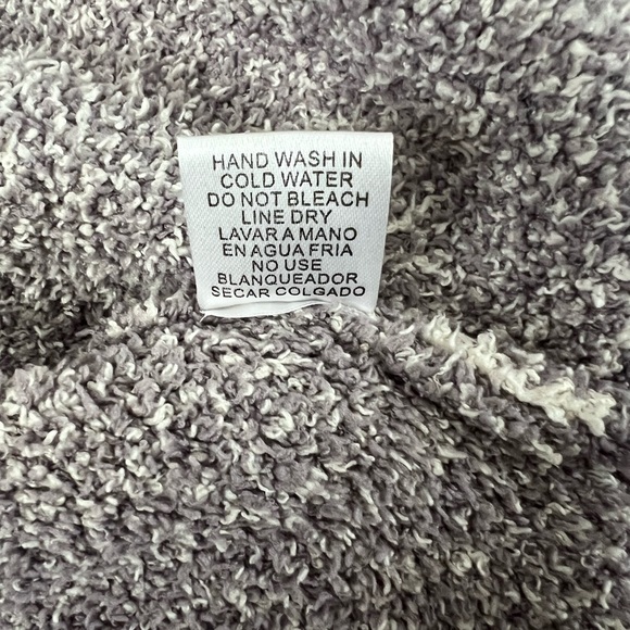 Women’s Aztec Print Teddy Sweater Size Medium - Picture 7 of 8